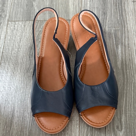 Usaflex Sandals Size 9 NWOT - Picture 3 of 9